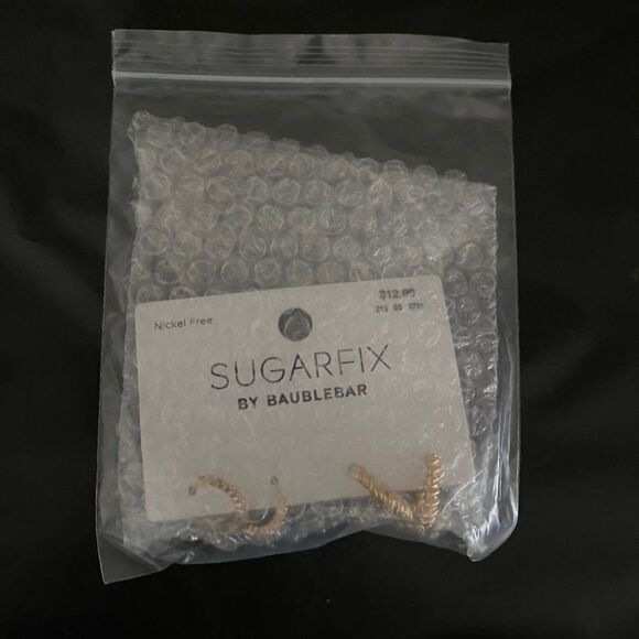 Sugarfix by BaubleBar Two Hoops Earrings Hearts NEW - Picture 4 of 7